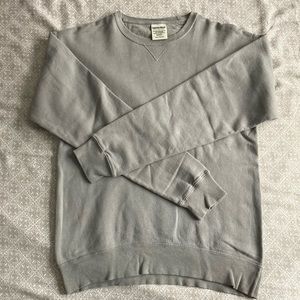 EUC gray Comfort Wash lightweight crewneck, size S.